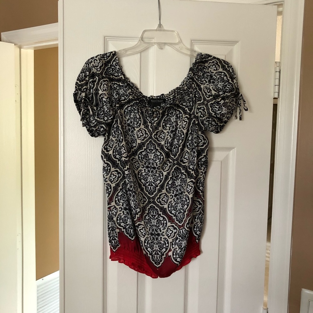 WHBM Black/Ecru/Red Top w/ Silver Buttons Size M